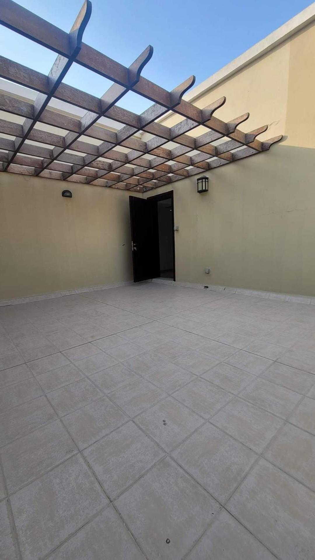 Oima Leasing دبي